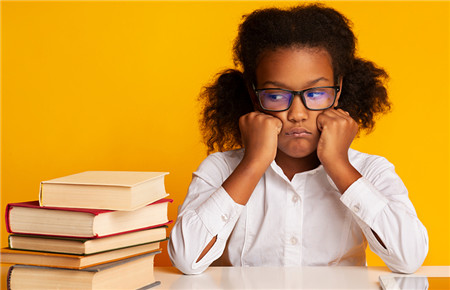 18歲孩子不想上學(xué)怎么辦